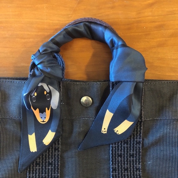 Brand New Black Daschund Twilly Scarf - Picture 2 of 4